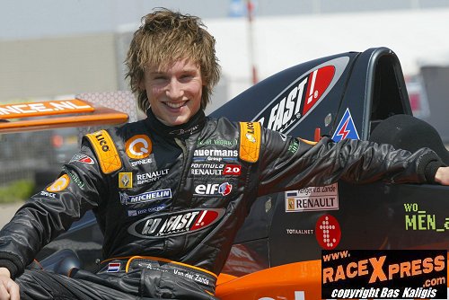 Renger van der Zande met zijn Formule Renault 2000 bolide